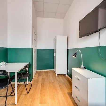 Hostel Kattowitz ホステル カトヴィツェ