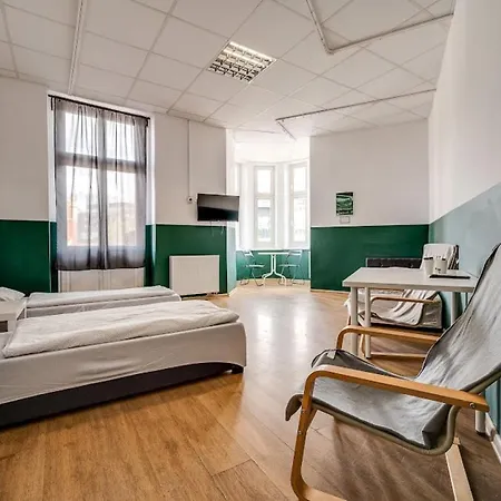 ホステル Hostel Kattowitz カトヴィツェ